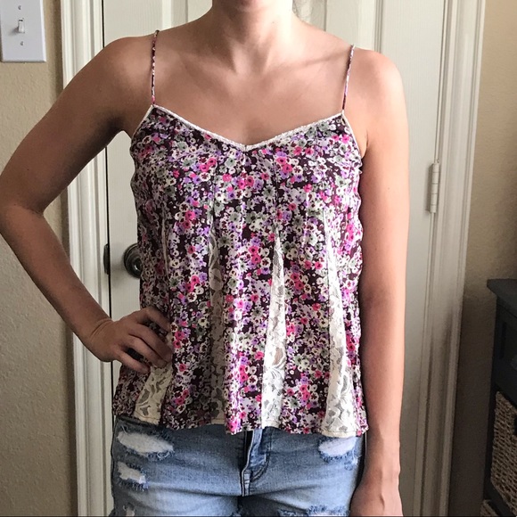 American Eagle Outfitters Tops - Floral Colorful loose fitted tank top